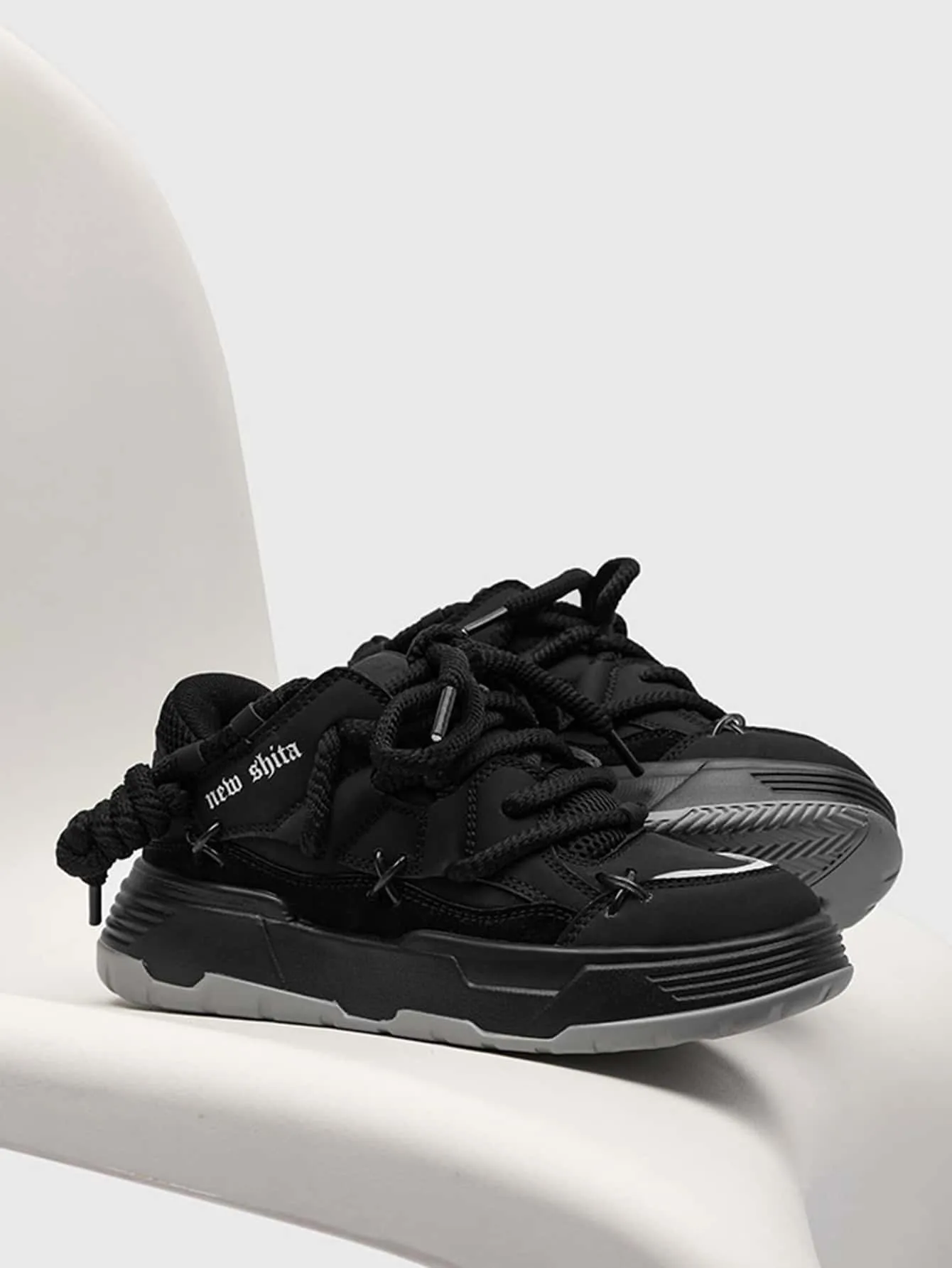 Fashionable Unisex Couple Sneakers, Casual Sports Shoes With Laces